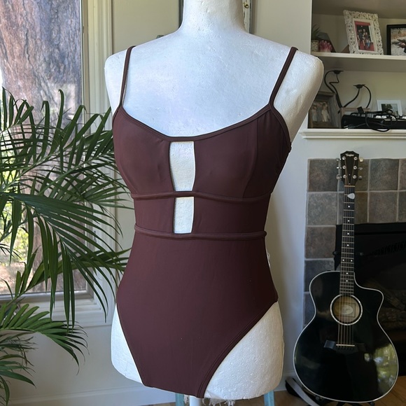 Target Other - Target cut out Swin Suit